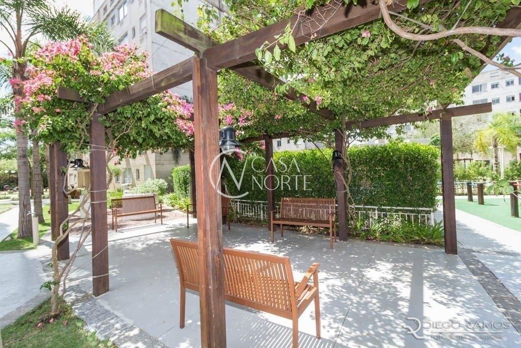 Apartamento à venda com 2 quartos, 45m², 1 vaga, Avenida Juca Batista no bairro Cavalhada em Porto Alegre