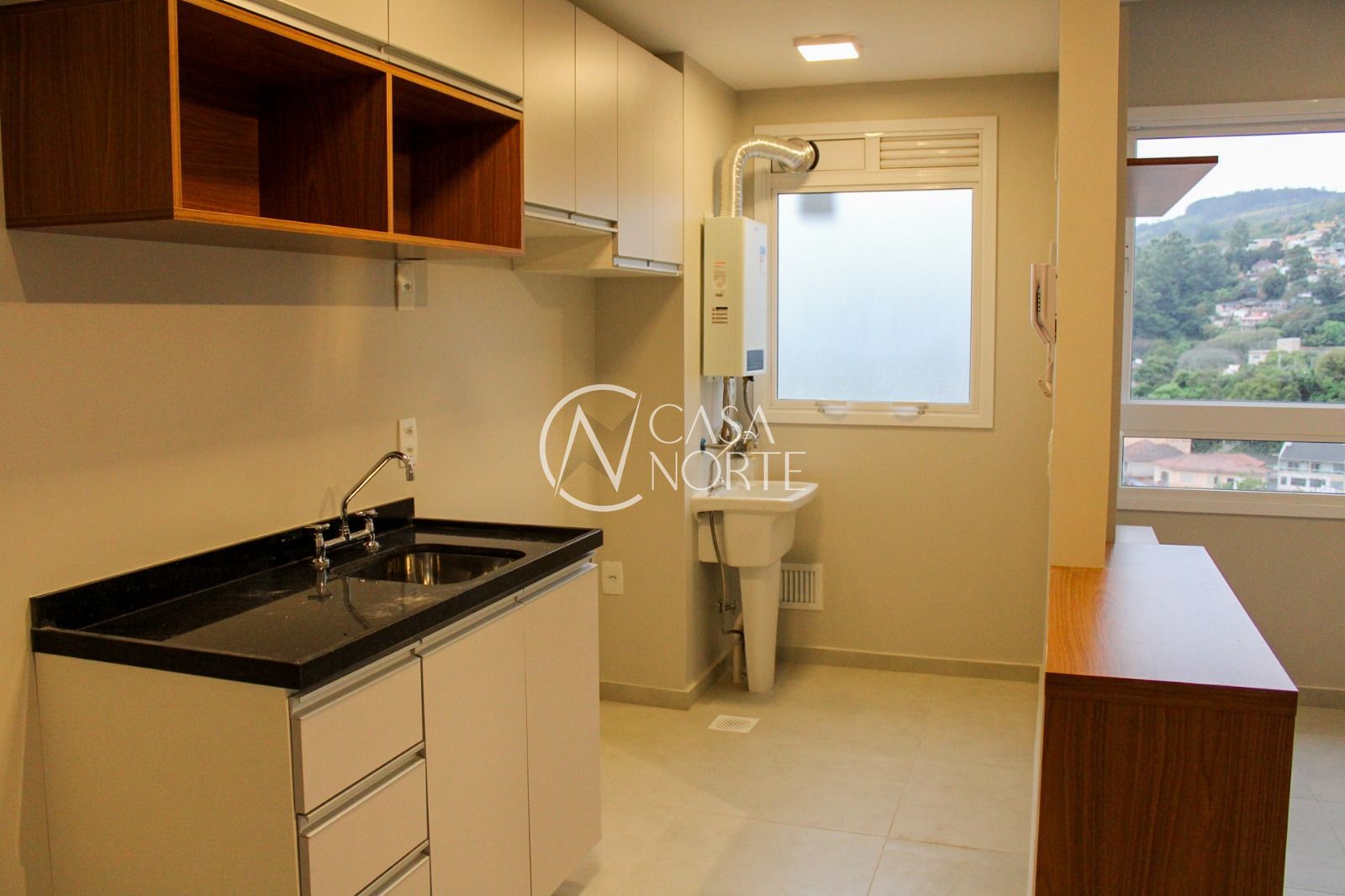 Apartamento à venda com 2 quartos, 56m², 1 suíte, 1 vaga, Rua Capitão Pedro Werlang no bairro Partenon em Porto Alegre