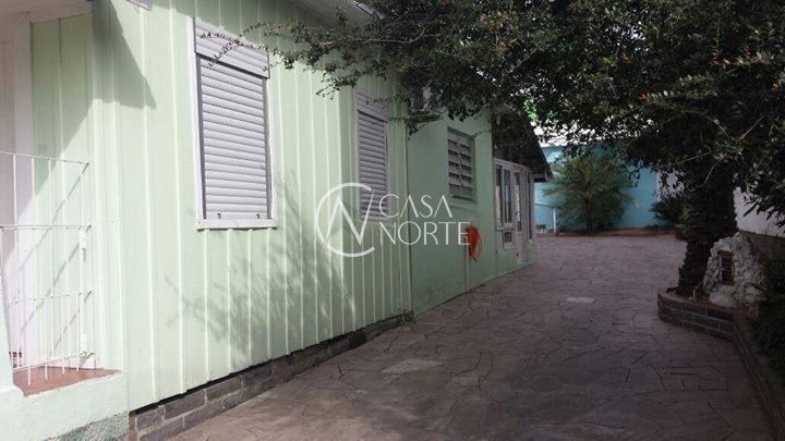Casa à venda com 3 quartos, 492m², 1 suíte, 4 vagas, Rua São Sepé no bairro Vila Jardim em Porto Alegre