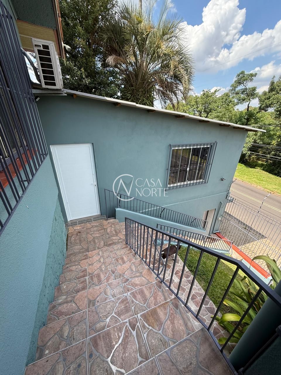 Casa à venda com 3 quartos, 160m², 2 suítes, 1 vaga, Rua Paul Harris no bairro Jardim Itu em Porto Alegre