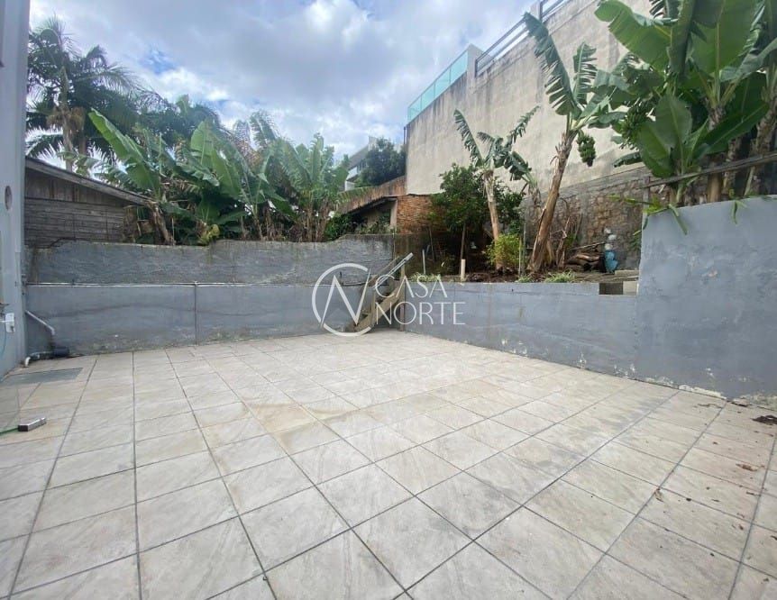 Casa à venda com -4 quarto, 379m², 2 suítes, 5 vagas, Avenida José Gertum no bairro Chácara das Pedras em Porto Alegre