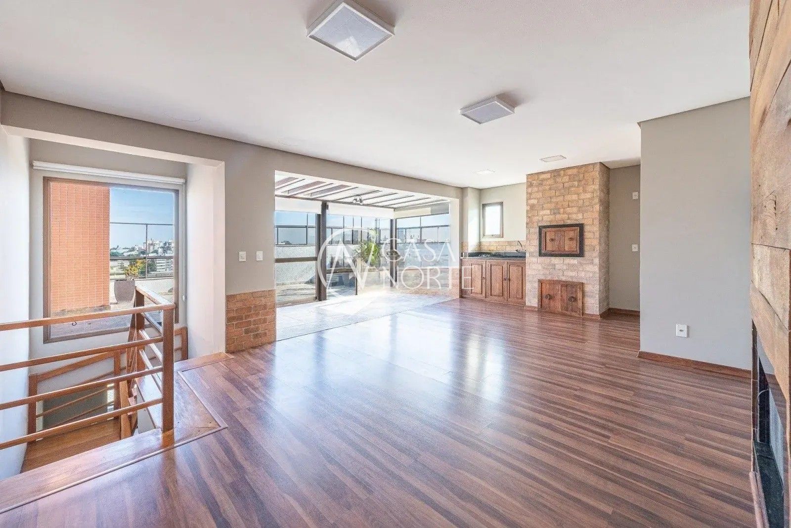 Cobertura à venda com 3 quartos, 210m², 1 suíte, 3 vagas, Avenida Panamericana no bairro Jardim Lindóia em Porto Alegre