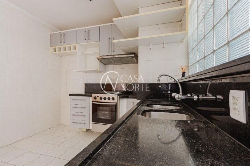 Apartamento à venda com 3 quartos, 96m², 1 suíte, 2 vagas, Rua General Pedro Bittencourt no bairro Passo da Areia em Porto Alegre