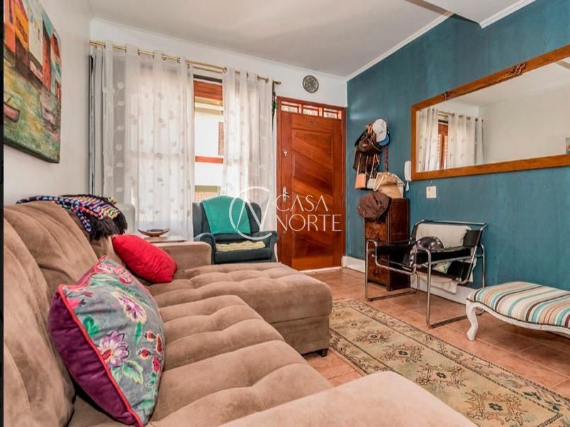 Casa à venda com 2 quartos, 98m², 1 suíte, 1 vaga, Avenida Karl Iwers no bairro Jardim Itu em Porto Alegre