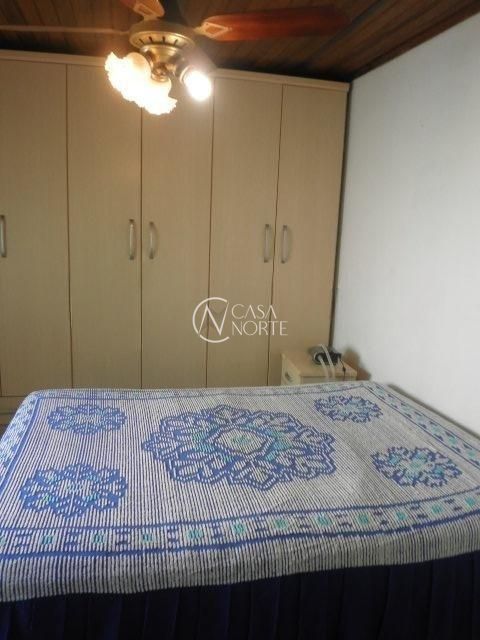 Casa à venda com 3 quartos, 318m², 1 vaga, Rua Caetano La Porta no bairro Rubem Berta em Porto Alegre