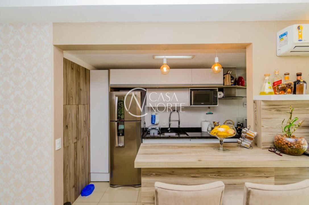 Apartamento à venda com 3 quartos, 83m², 1 suíte, 1 vaga, Rua São Luís no bairro Santana em Porto Alegre