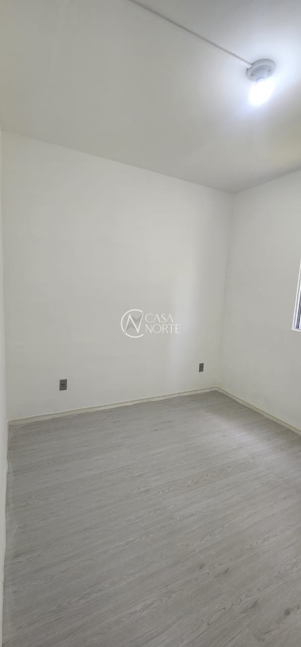 Apartamento à venda com 2 quartos, 39m², 1 vaga, Rua dos Maias no bairro Rubem Berta em Porto Alegre