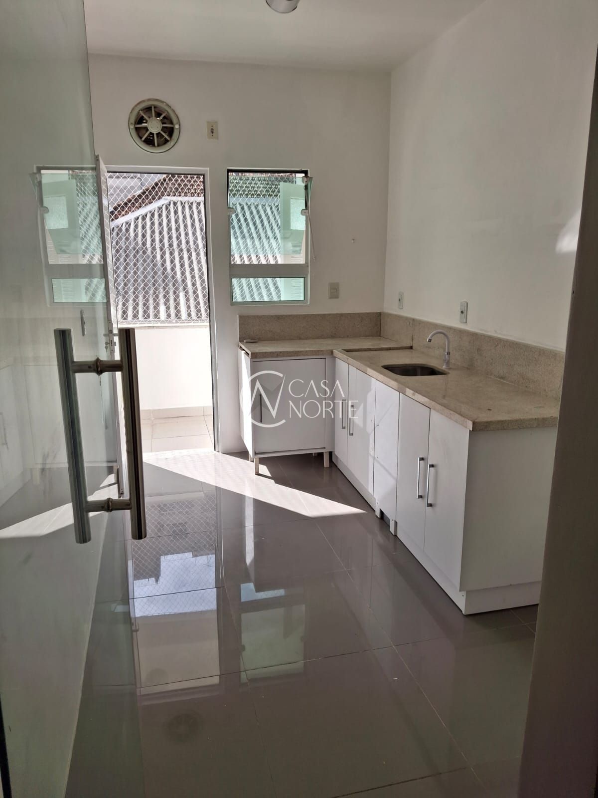 Apartamento à venda com 3 quartos, 84m², Santana no bairro Santana em Porto Alegre