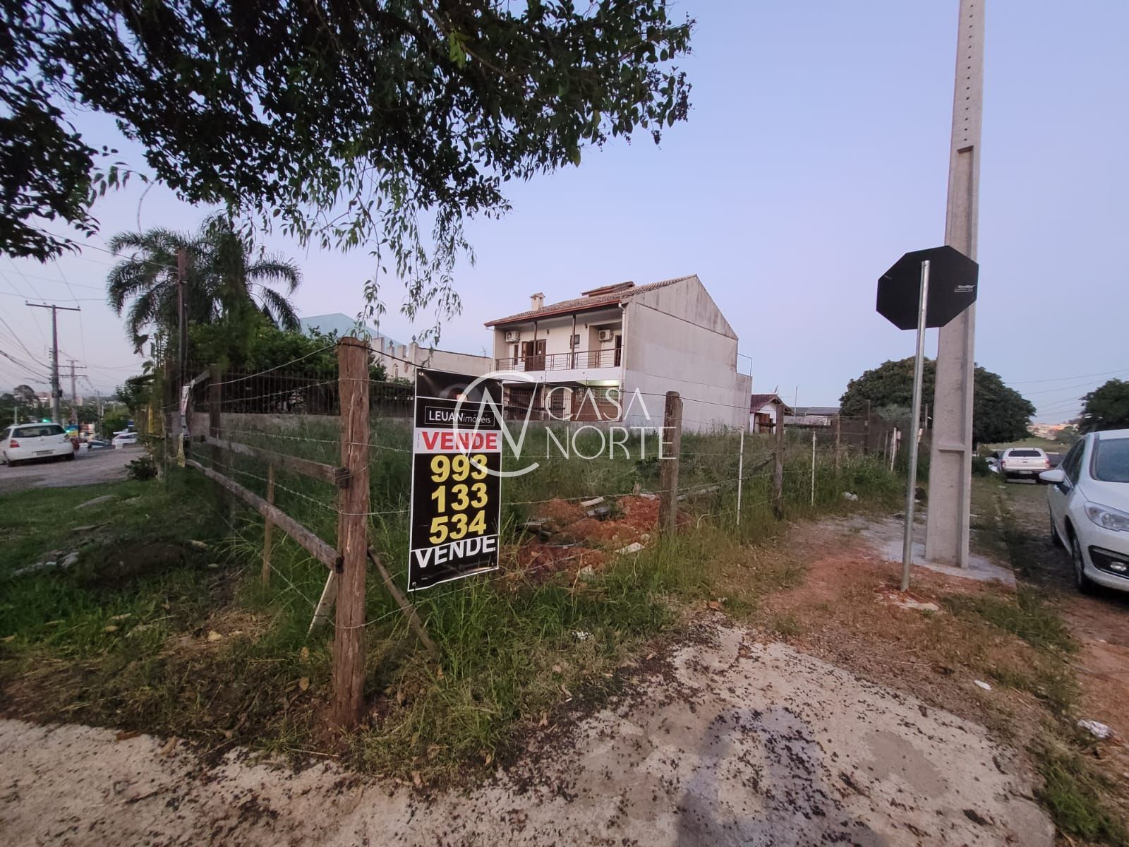 Terreno à venda  com 300m², Rua Tenente Ary Tarrago no bairro Jardim Itu em Porto Alegre