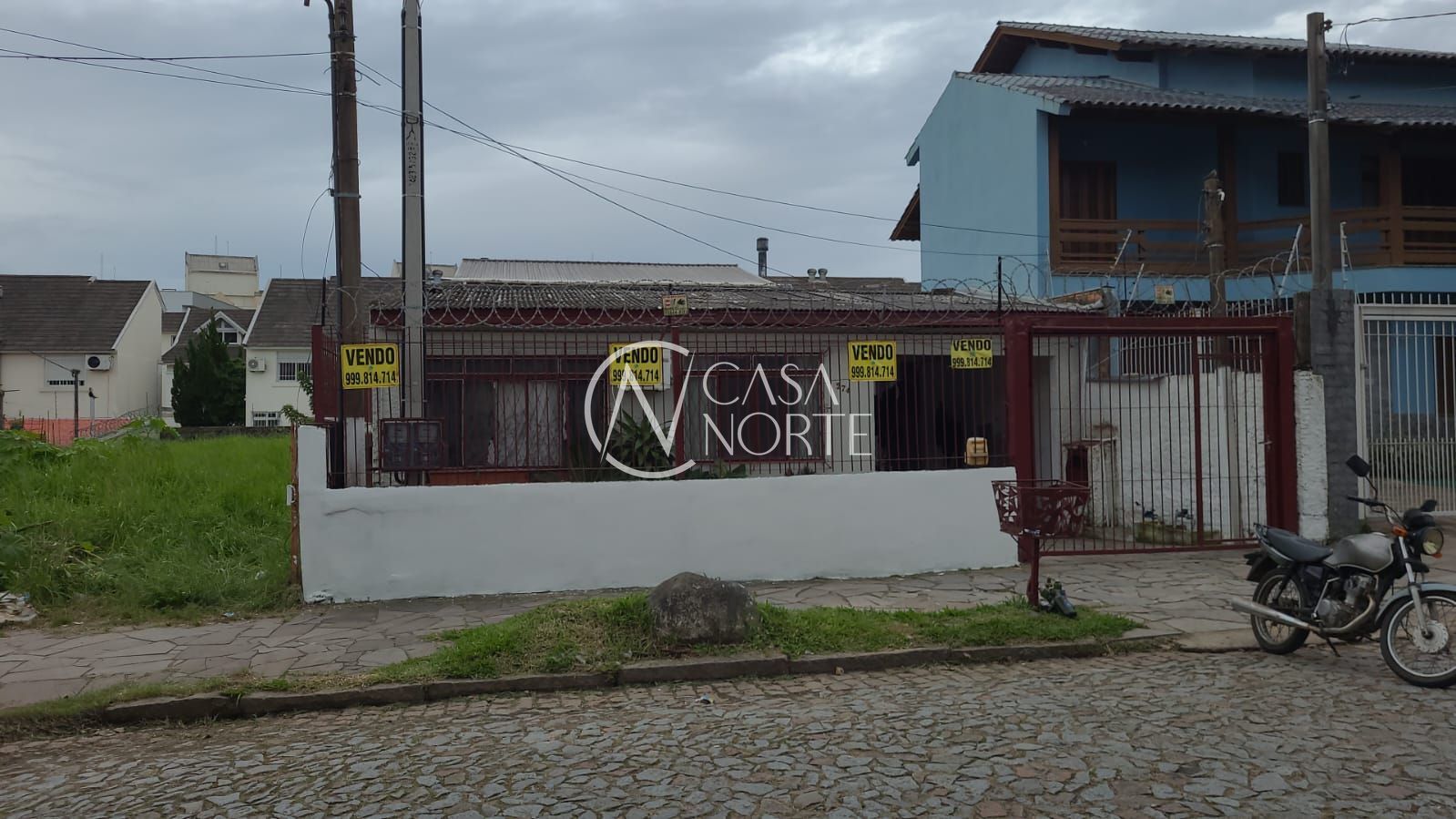 Casa à venda com 3 quartos, 120m², 2 suítes, 1 vaga, Rua Coronel João Pacheco de Freitas no bairro Jardim Itu em Porto Alegre