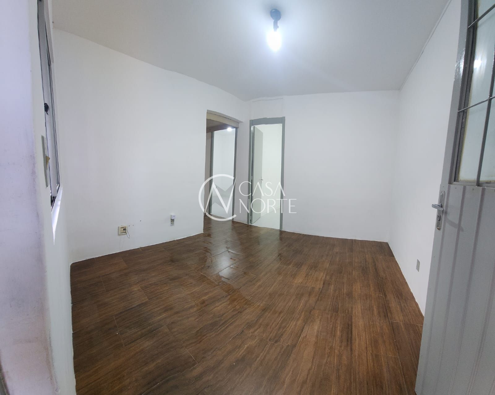 Apartamento à venda com 2 quartos, 39m², 1 vaga, Rua dos Maias no bairro Rubem Berta em Porto Alegre