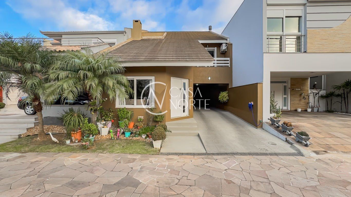 Casa de Condomínio à venda com 4 quartos, 206m², 2 suítes, 3 vagas, Avenida Ecoville 190 no bairro Sarandi em Porto Alegre