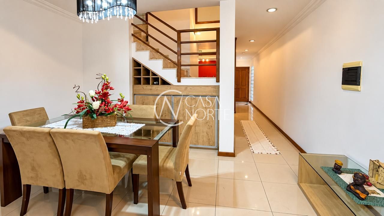 Casa de Condomínio à venda com 3 quartos, 208m², 1 suíte, 3 vagas, Avenida Ecoville no bairro Ecoville em Porto Alegre