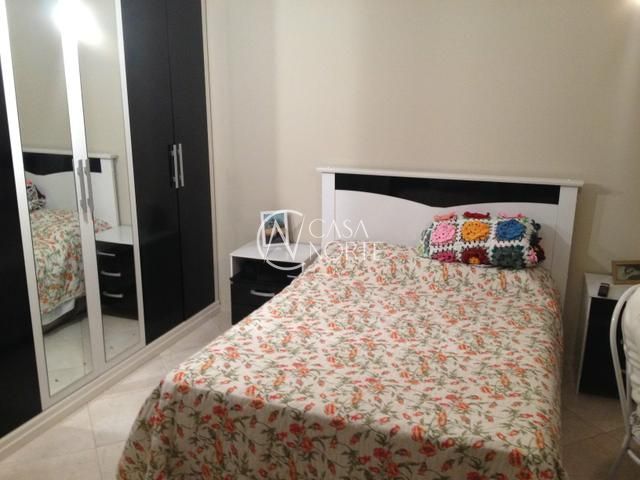 Casa à venda com 3 quartos com 160m², 1 suíte, Rua Luiz Carlos Almeida no bairro Rubem Berta em Porto Alegre