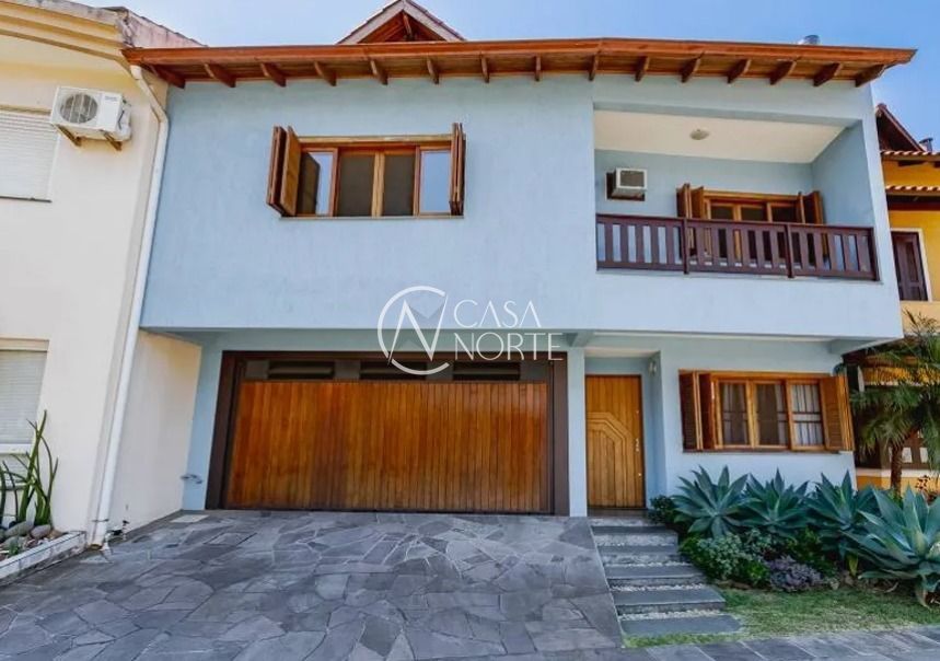 Casa à venda com 4 quartos com 245m², 1 suíte, 4 vagas, Avenida Ecoville no bairro Sarandi em Porto Alegre
