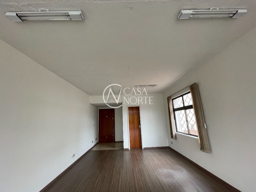 Sala Comercial à venda , 50m², Rua Umbú no bairro Passo da Areia em Porto Alegre