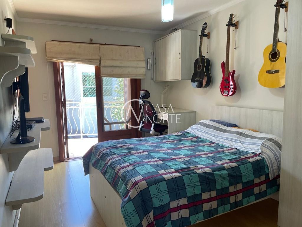 Casa à venda com 4 quartos com 320m², 2 suítes, Avenida Ecoville no bairro Sarandi em Porto Alegre