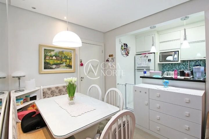 Apartamento à venda com 2 quartos, 61m², 1 suíte, Avenida Sertório no bairro Sarandi em Porto Alegre