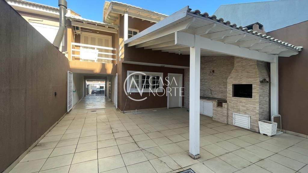 Casa à venda com 4 quartos com 250m², 1 suíte, 6 vagas, Avenida Ecoville no bairro Sarandi em Porto Alegre