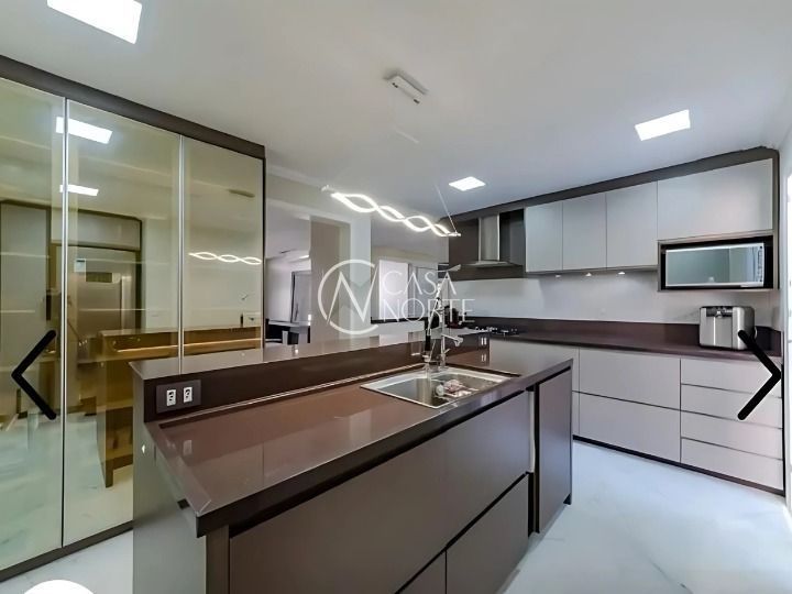 Casa à venda com 3 quartos com 200m², 1 suíte, 2 vagas, Avenida Ecoville no bairro Sarandi em Porto Alegre