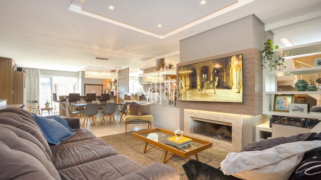 Casa à venda com 3 quartos com 280m², 3 suítes, 2 vagas, Avenida Willy Eugenio Fleck no bairro Sarandi em Porto Alegre