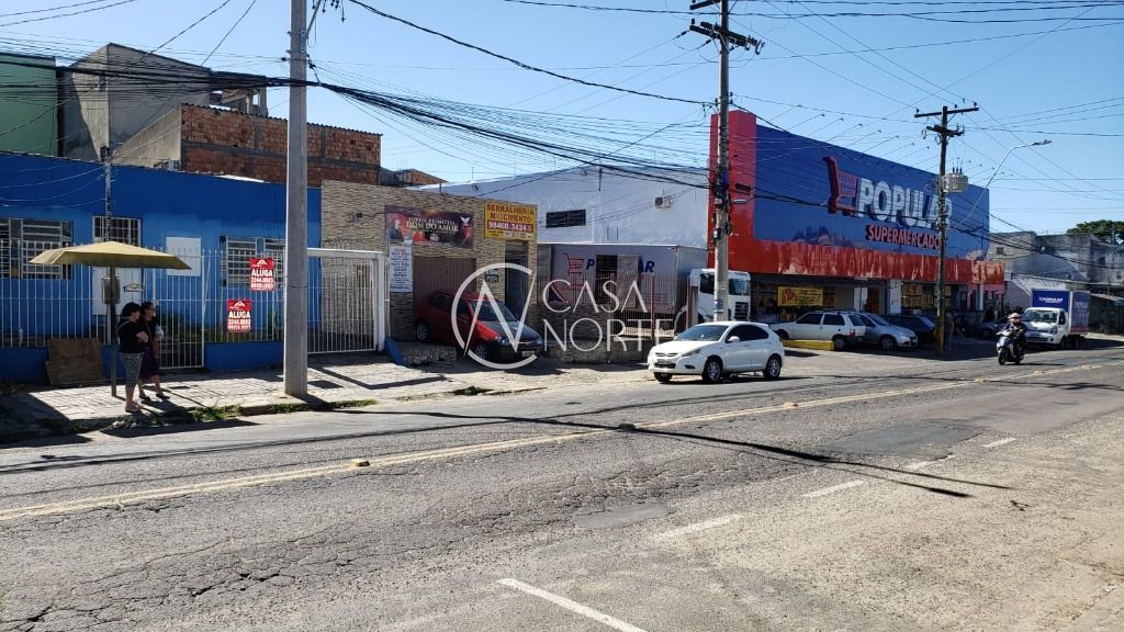 Casa à venda com 3 quartos com 250m², Rua Wolfram Metzler no bairro Rubem Berta em Porto Alegre