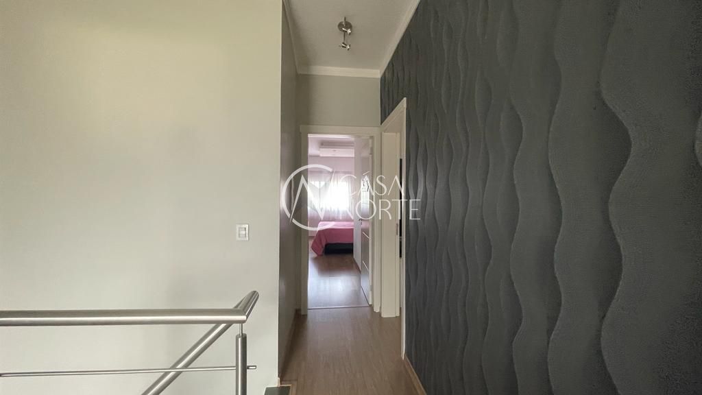 Casa à venda com 3 quartos com 200m², 3 suítes, 3 vagas, Avenida Willy Eugênio Fleck no bairro Rubem Berta em Porto Alegre