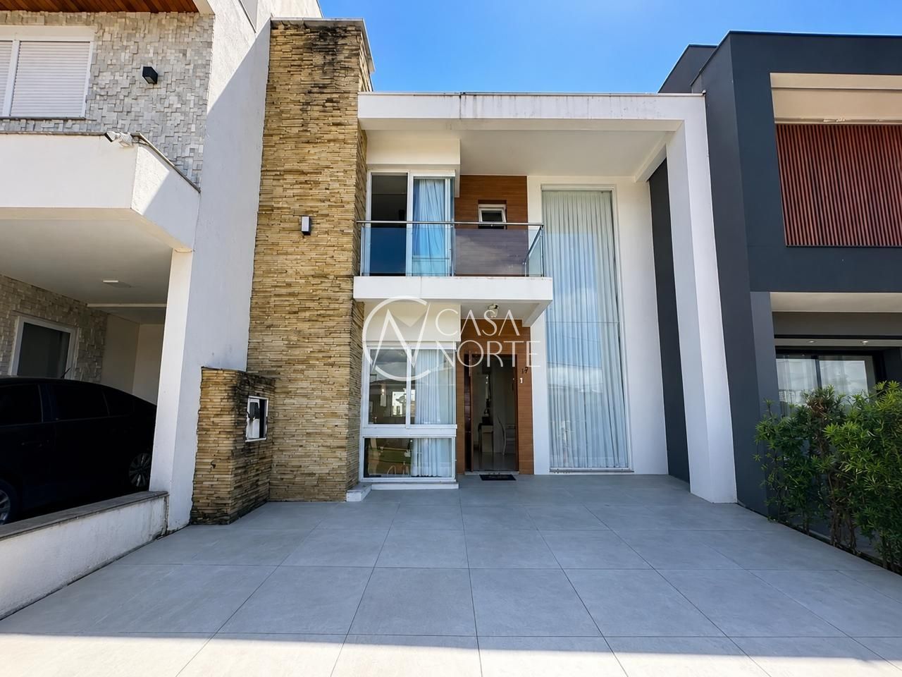 Casa de Condomínio à venda com 3 quartos, 140m², 1 suíte, 2 vagas, Rua Adalberto Severo de Moraes no bairro Passo das Pedras em Porto Alegre