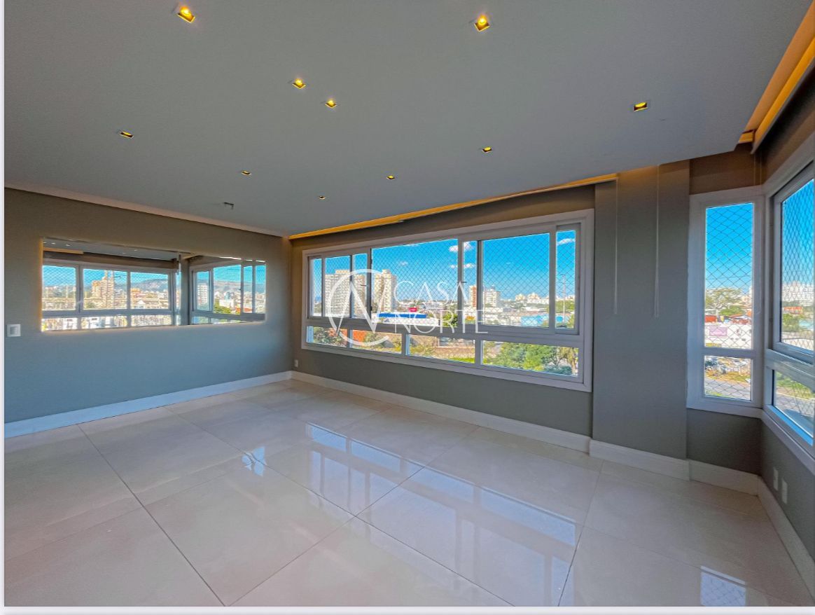 Apartamento à venda com 3 quartos, 93m², 1 suíte, 1 vaga, Rua Frederico Otávio Domingues Barbosa no bairro São Sebastião em Porto Alegre