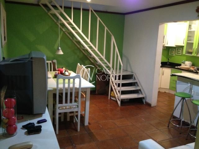 Casa à venda com 3 quartos com 160m², 1 suíte, Rua Luiz Carlos Almeida no bairro Rubem Berta em Porto Alegre