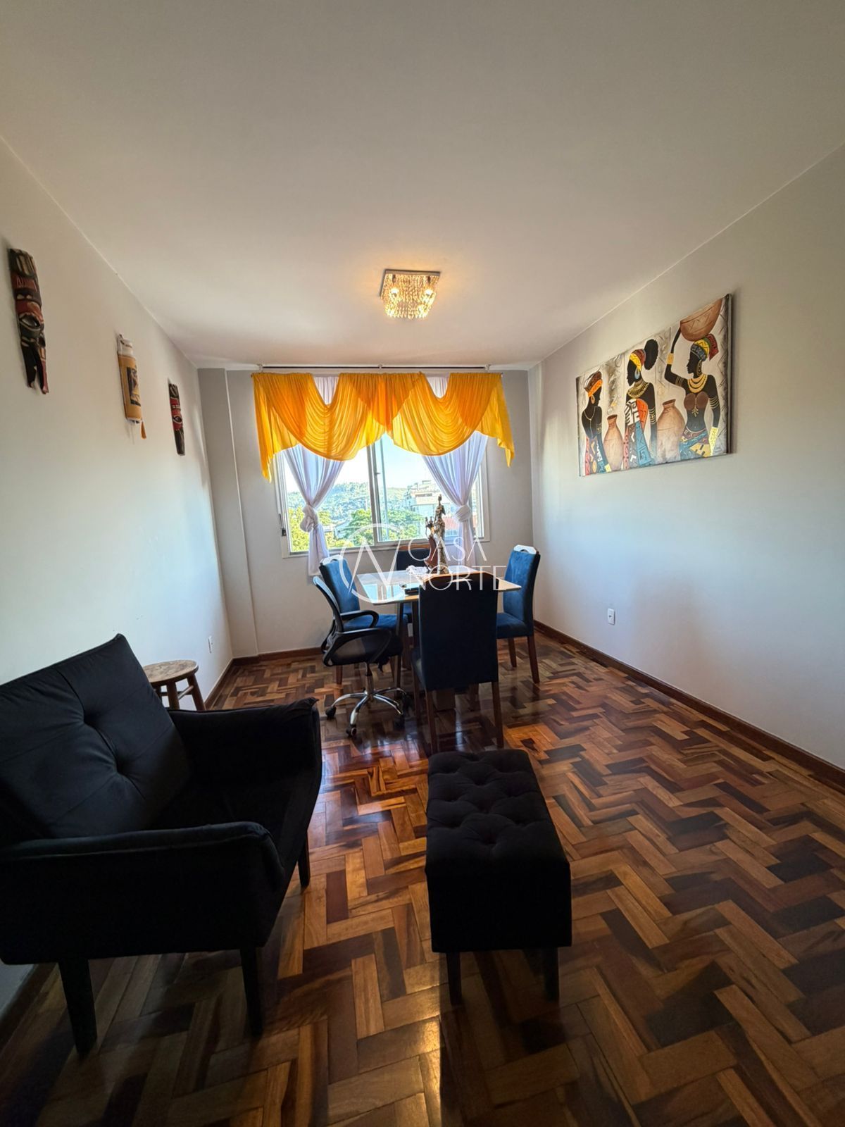 Apartamento à venda com 3 quartos, 110m², 1 suíte, 1 vaga, Rua Catumbi no bairro Medianeira em Porto Alegre