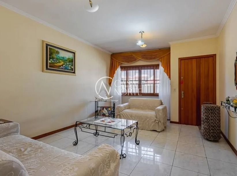 Casa à venda com 4 quartos com 245m², 1 suíte, 4 vagas, Avenida Ecoville no bairro Sarandi em Porto Alegre