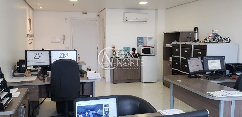 Sala Comercial à venda , 1 vaga, Avenida Assis Brasil no bairro Passo da Areia em Porto Alegre