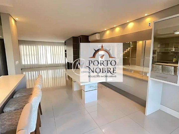 Casa à venda com 3 quartos com 300m², 3 suítes, 3 vagas, Avenida Willy Eugenio Fleck no bairro Sarandi em Porto Alegre