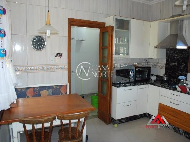 Casa à venda com 4 quartos com 4750m², 1 suíte, 3 vagas, Avenida Ecoville no bairro Sarandi em Porto Alegre