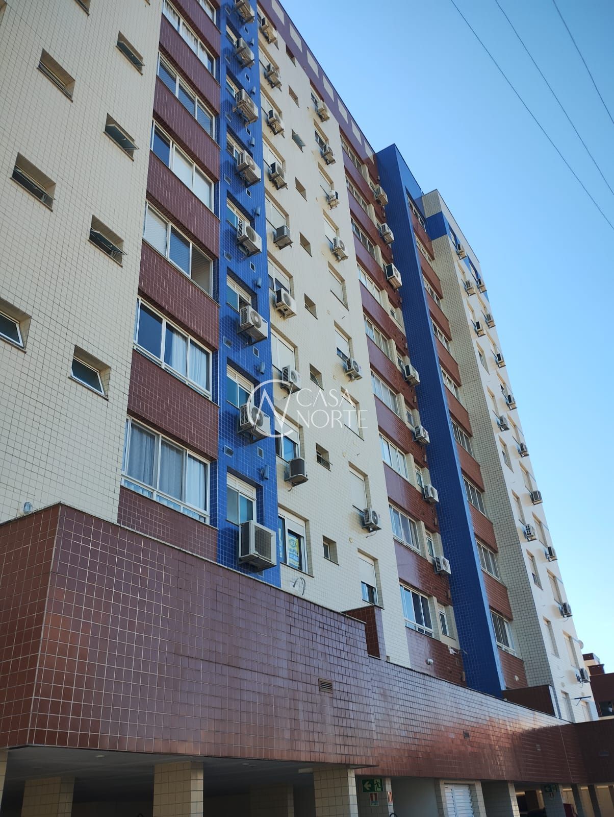 Apartamento à venda com 2 quartos, 70m², 1 suíte, 1 vaga, Rua Gomes de Freitas no bairro Jardim Itu Sabará em Porto Alegre
