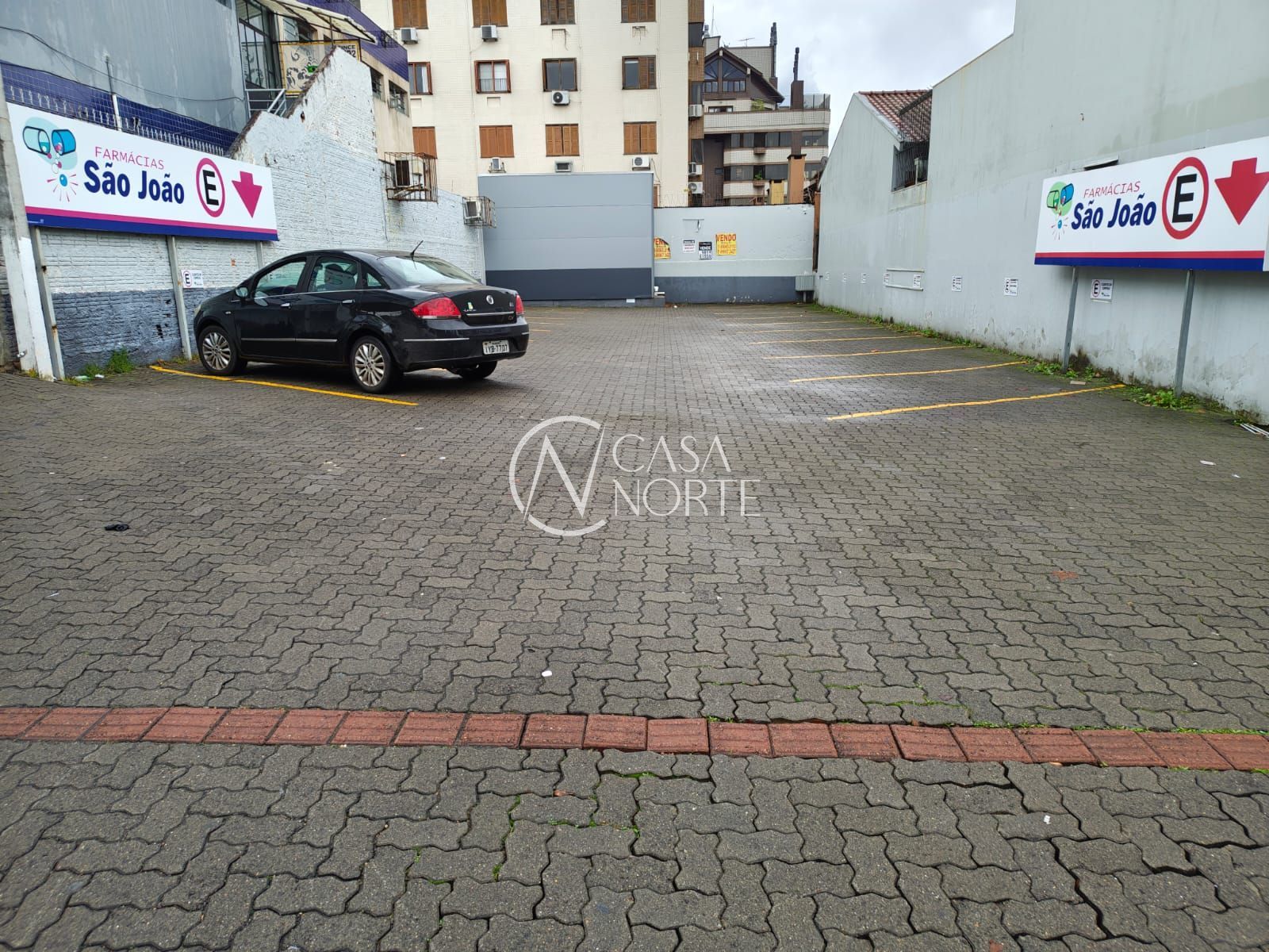Terreno à venda  com 360m², Rua Dona Adda Mascarenhas de Moraes no bairro Jardim Itu em Porto Alegre