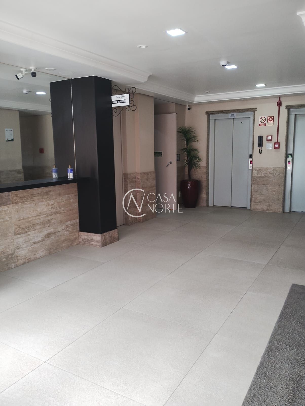 Apartamento à venda com 2 quartos, 70m², 1 suíte, 1 vaga, Rua Gomes de Freitas no bairro Jardim Itu Sabará em Porto Alegre