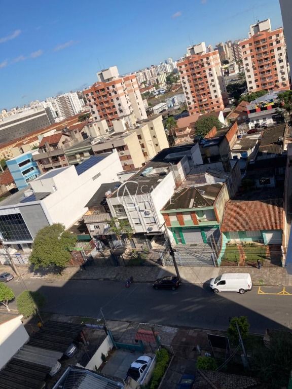 Casa à venda com 2 quartos, 241m², 1 suíte, Rua Fernando Cortez no bairro Cristo Redentor em Porto Alegre