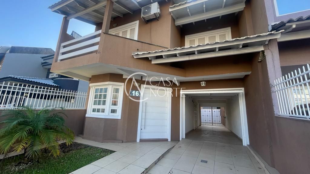 Casa à venda com 4 quartos com 250m², 1 suíte, 6 vagas, Avenida Ecoville no bairro Sarandi em Porto Alegre