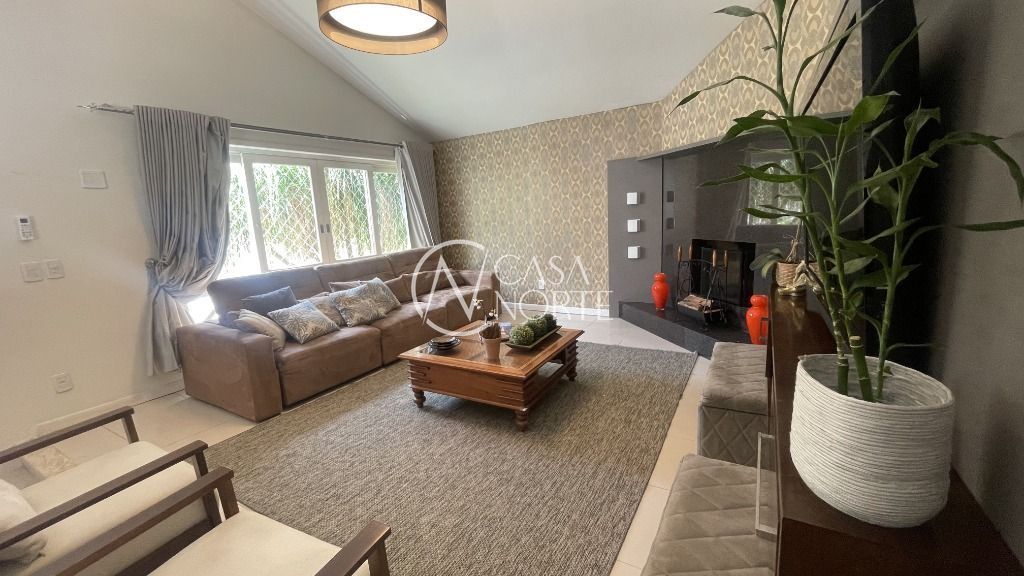 Casa à venda com 4 quartos com 405m², 4 suítes, 5 vagas, Avenida Ecoville no bairro Sarandi em Porto Alegre