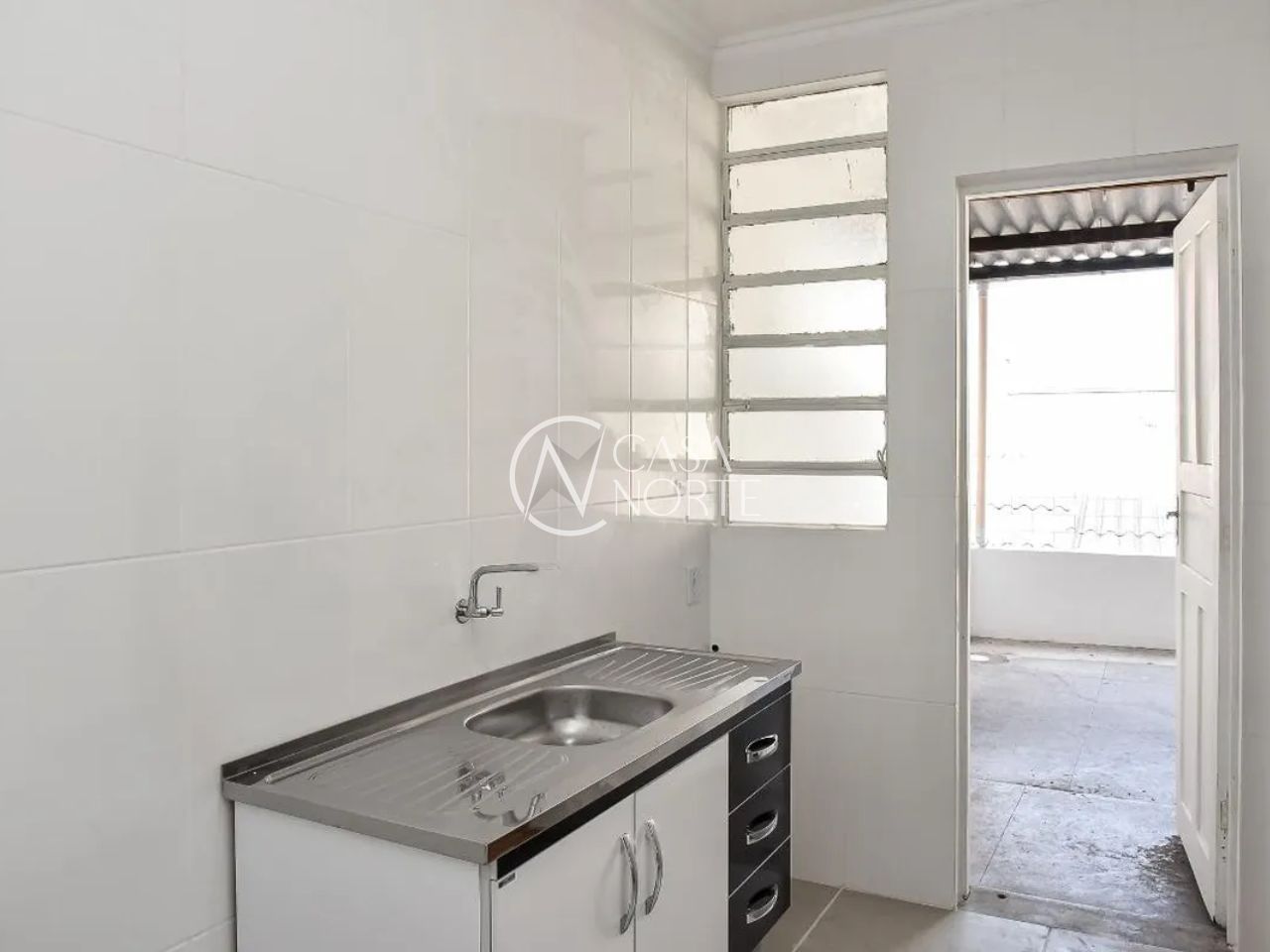 Apartamento à venda com 2 quartos, 54m², Avenida Benno Mentz no bairro Vila Ipiranga em Porto Alegre