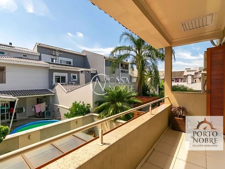 Casa à venda com 3 quartos com 220m², 1 suíte, 2 vagas, Avenida Ecoville no bairro Sarandi em Porto Alegre