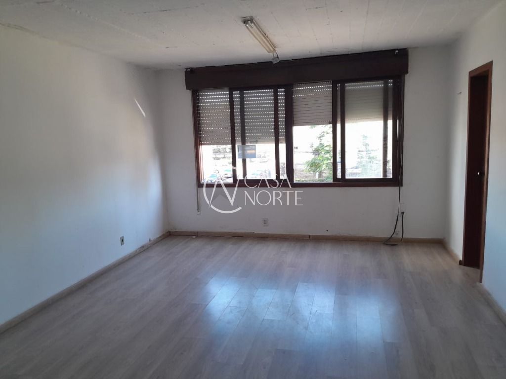 Sala Comercial à venda , 34m², 1 vaga, Avenida do Forte no bairro Vila Ipiranga em Porto Alegre