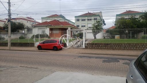 Casa à venda com 3 quartos com 900m², 9 vagas, Estrada Martim Félix Berta no bairro Rubem Berta em Porto Alegre