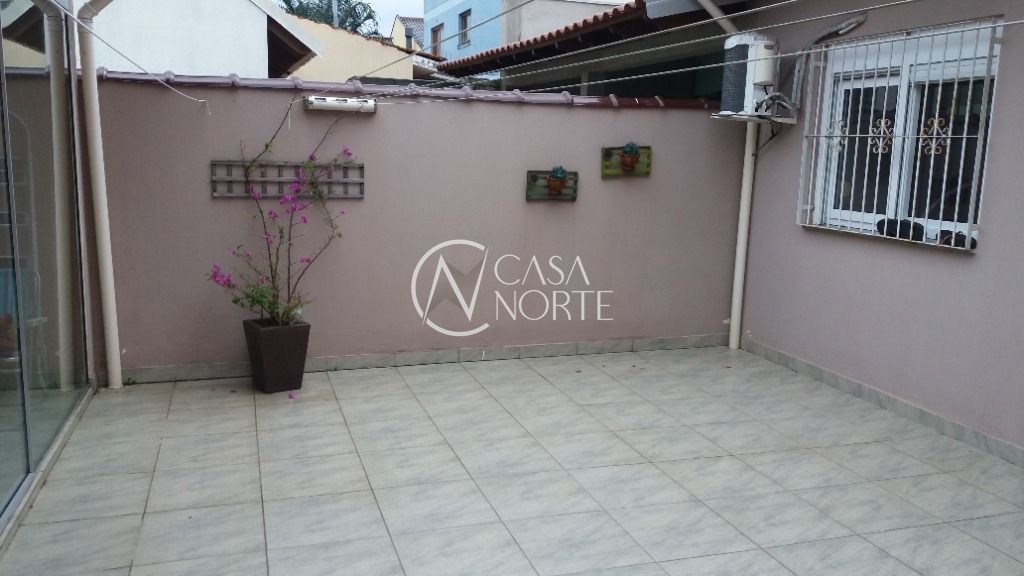 Casa à venda com 2 quartos com 151m², 1 suíte, 2 vagas, Rua Alcebíades Ribeiro no bairro Hípica em Porto Alegre