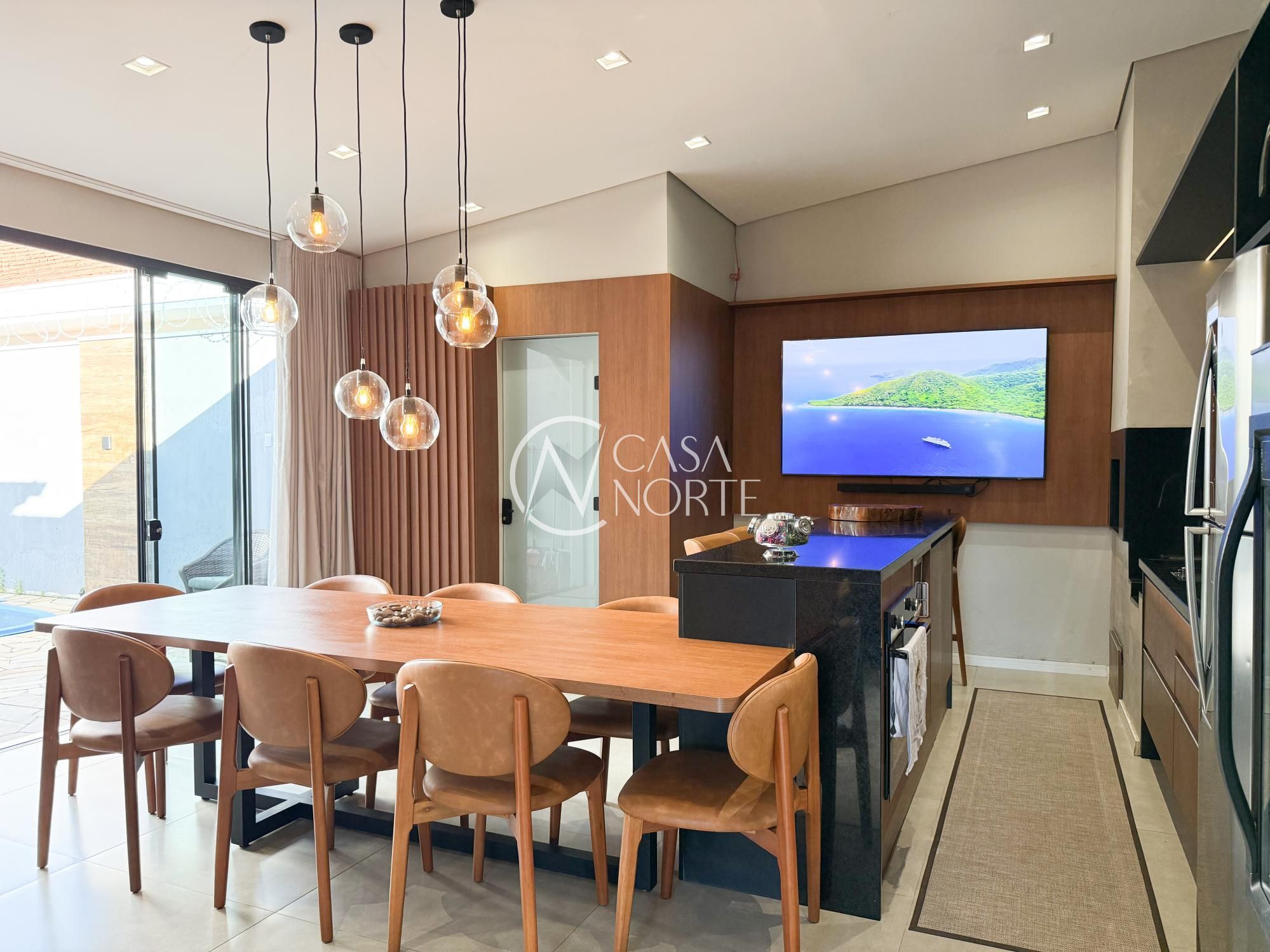 Casa à venda com 3 quartos, 160m², 1 suíte, 3 vagas, Travessa Porto Príncipe no bairro Jardim Lindóia em Porto Alegre