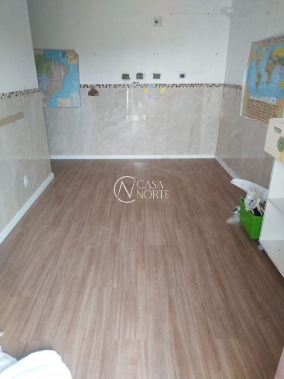 Casa à venda com 4 quartos com 171m², 2 suítes, Avenida Professor Paula Soares no bairro Jardim Itu Sabará em Porto Alegre