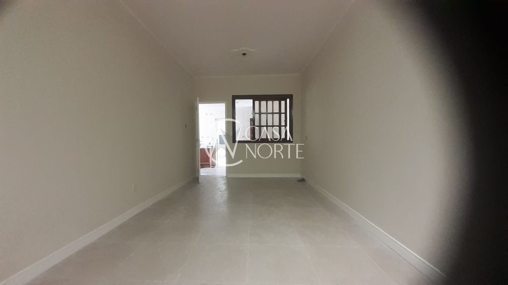 Casa à venda com 3 quartos, 120m², 4 vagas, Rua Engenheiro Walter Boehl no bairro Vila Ipiranga em Porto Alegre