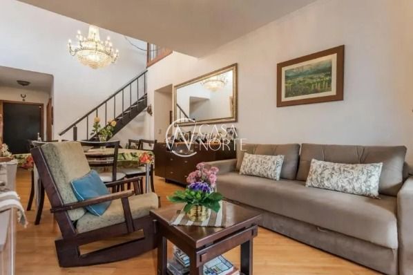 Cobertura à venda com 4 quartos, 267m², 1 suíte, 2 vagas, Rua Professor Ivo Corseuil no bairro Petrópolis em Porto Alegre